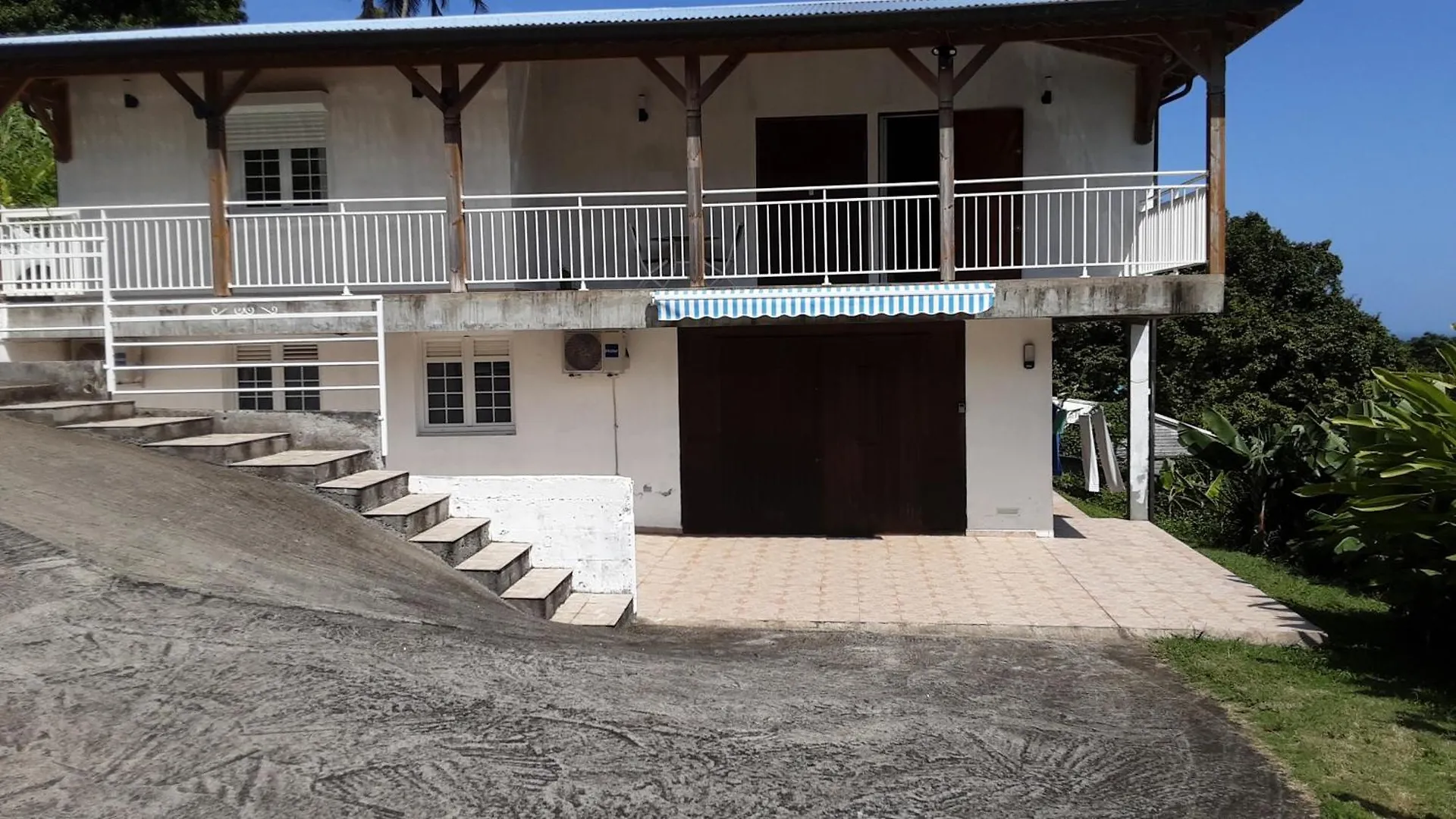 Villa Charly, Spacieux Appartement Proche Deshaies Sainte-Rose 0*,  Γουαδελούπη